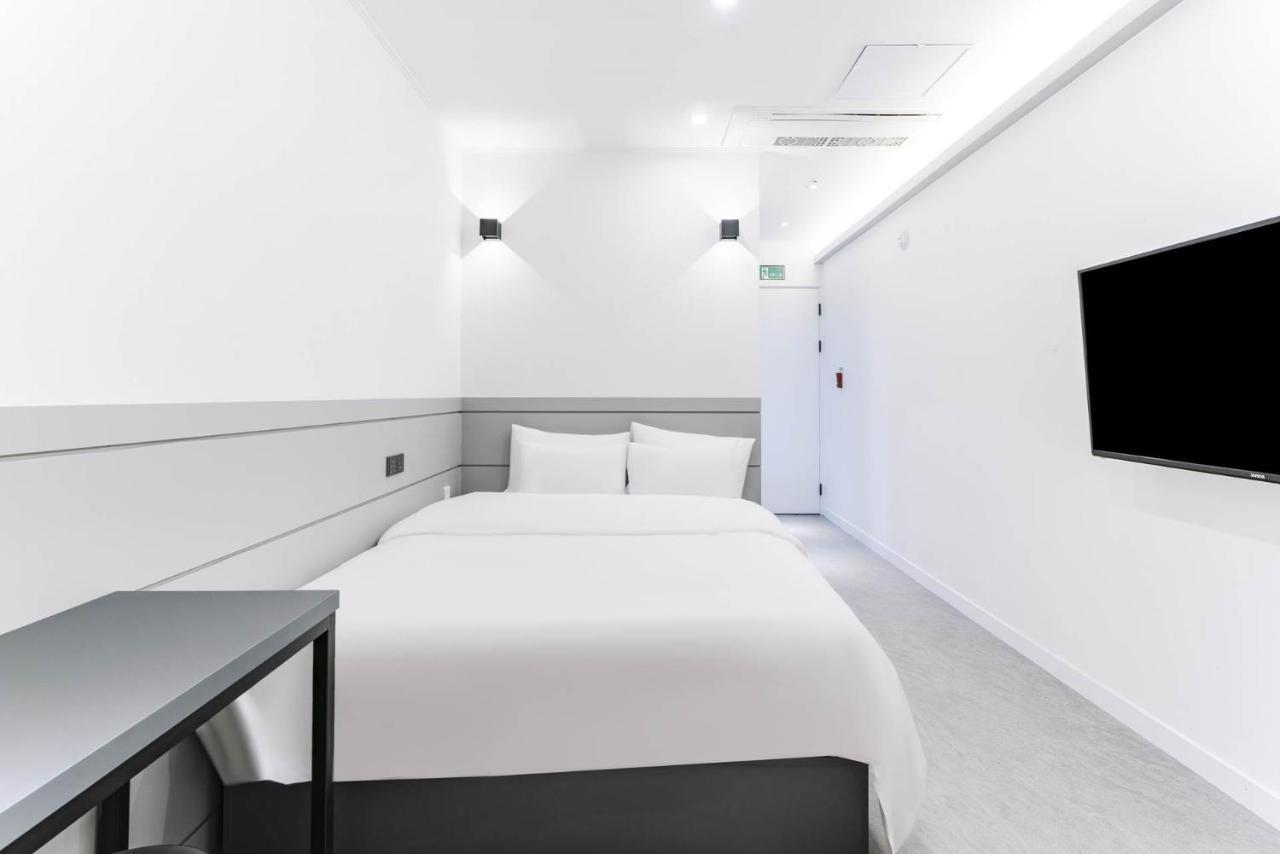 Pyeongtaek Godeok Rich Stay Hotel Exterior photo