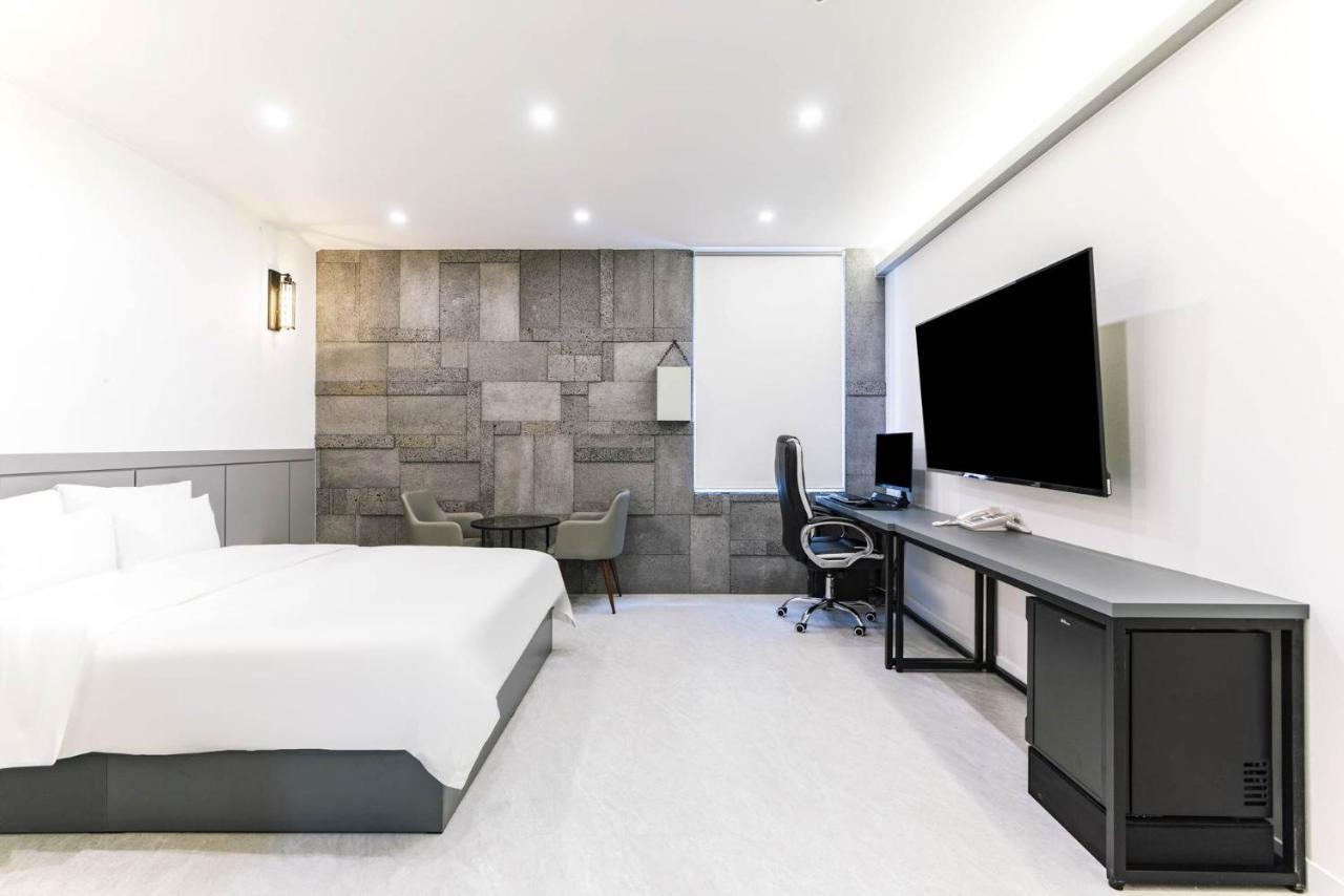 Pyeongtaek Godeok Rich Stay Hotel Exterior photo