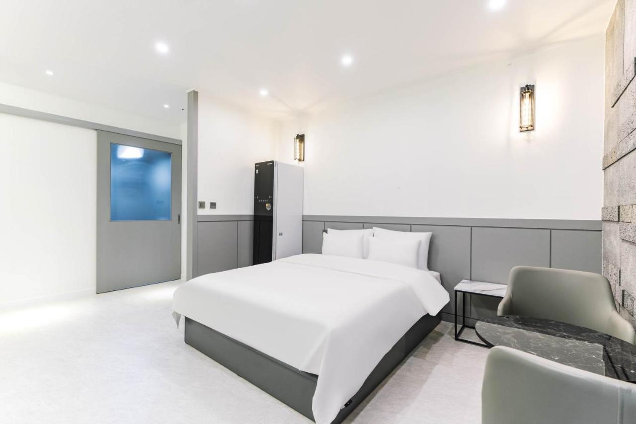 Pyeongtaek Godeok Rich Stay Hotel Exterior photo