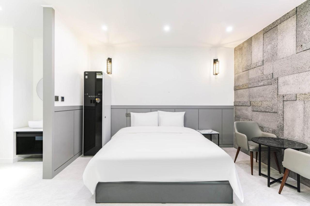Pyeongtaek Godeok Rich Stay Hotel Exterior photo