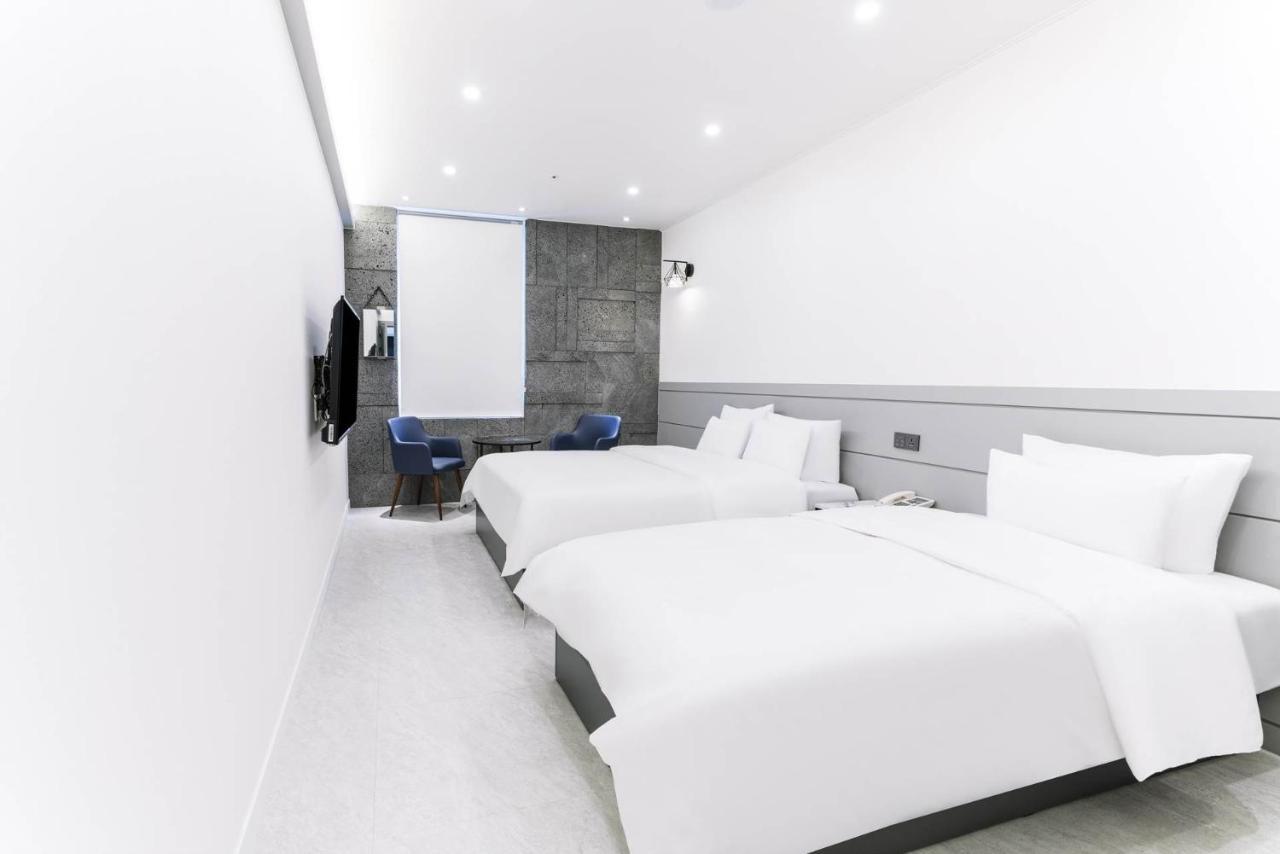 Pyeongtaek Godeok Rich Stay Hotel Exterior photo