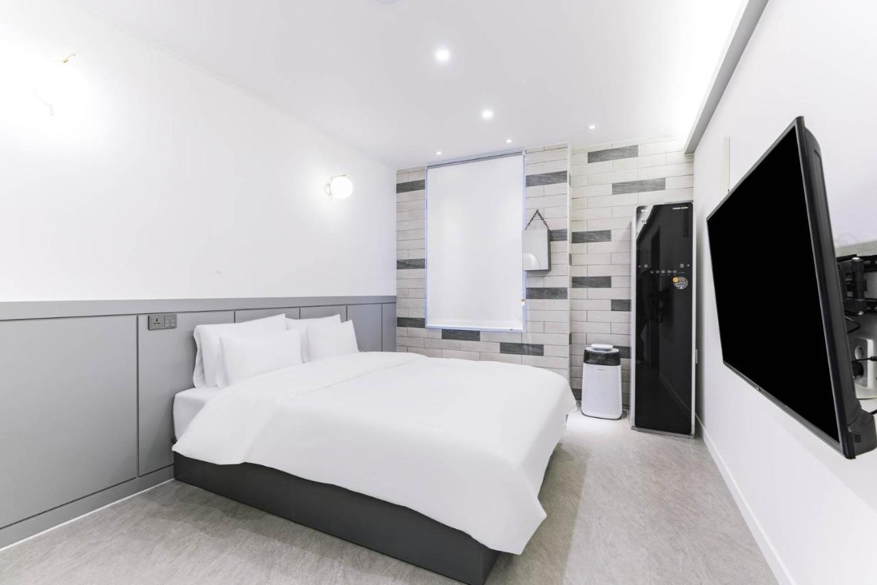 Pyeongtaek Godeok Rich Stay Hotel Exterior photo
